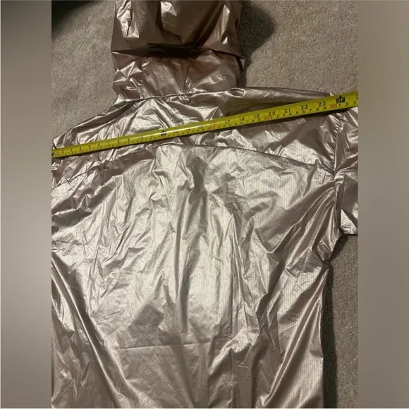 Under Armour Women's Windbreaker size S - Picture 10 of 15